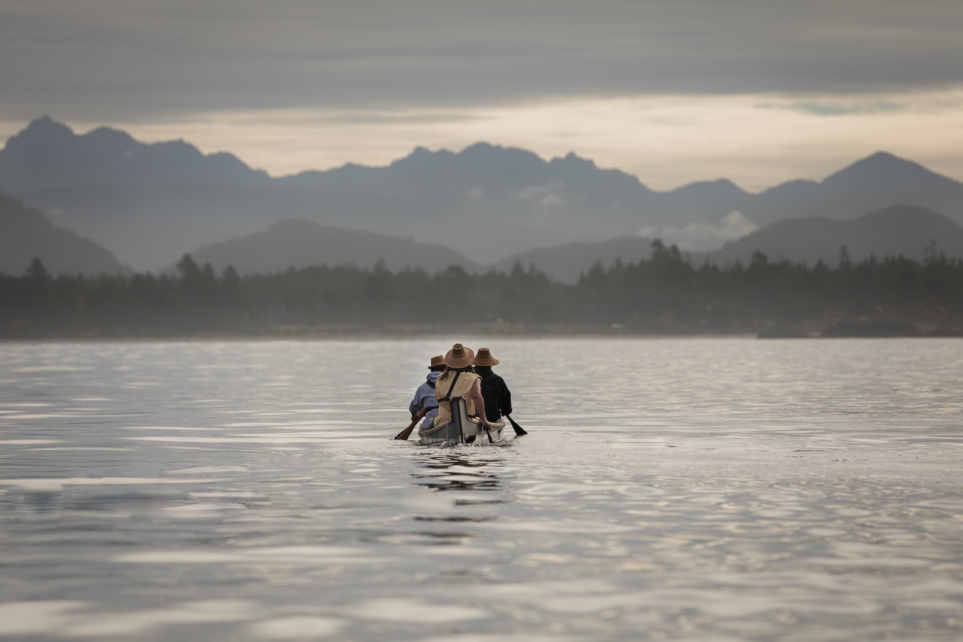Canoe rowing